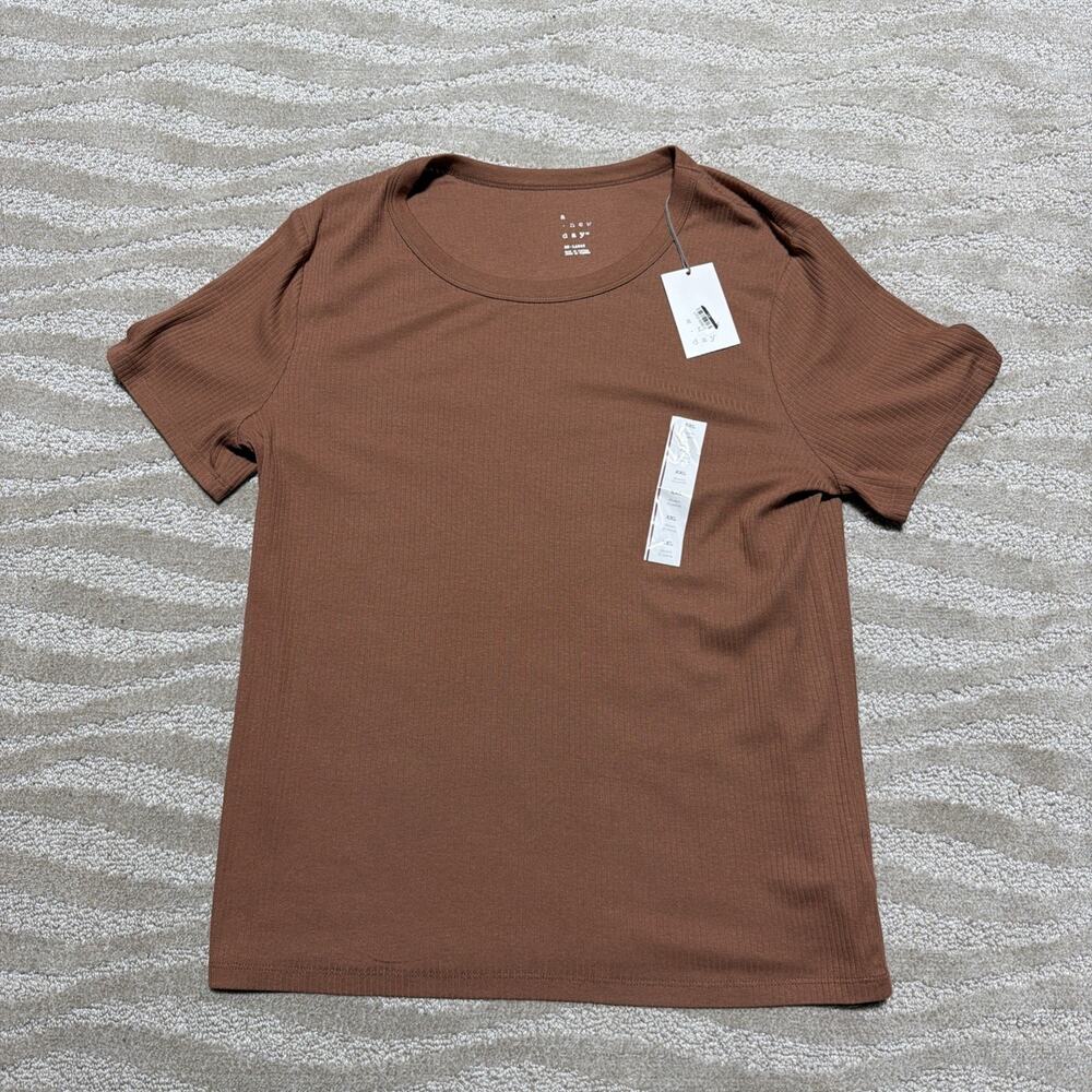 Women NWT "A New Day" rust color Ribbed short sleeve T-shirt. Size XXL